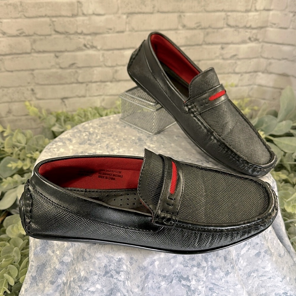 Robert David “Kobe” Black Vinyl Tube Moc Casual Penny Loafer Men’s 6M🖤EUC